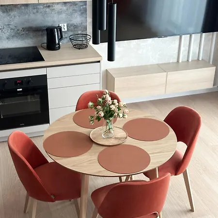 Dwupoziomowy Maisonette 49 *